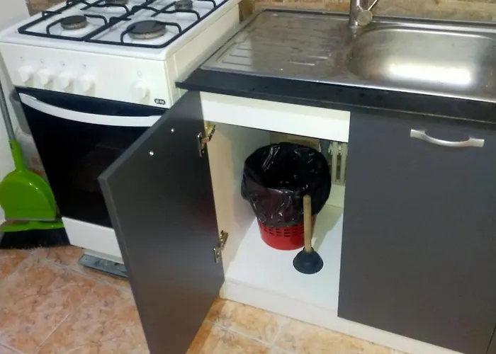 Elena Ap 1 Konukevi Bükreş