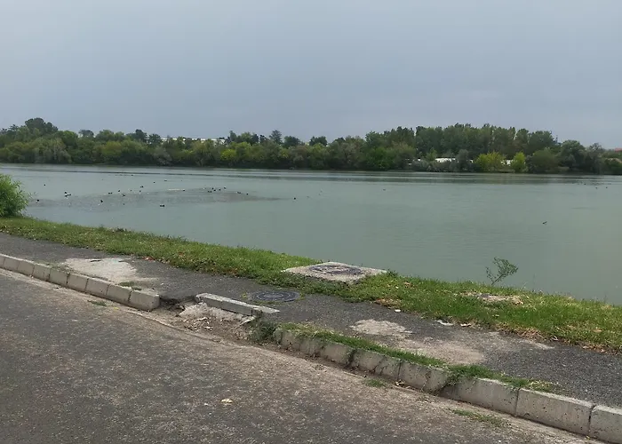 Elena Ap 1 Gasthuis Boekarest